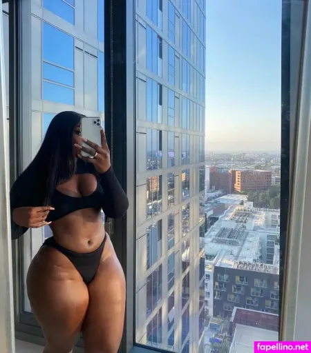 Zeebee G OnlyFans Thumbnail #FrDHFi96VF