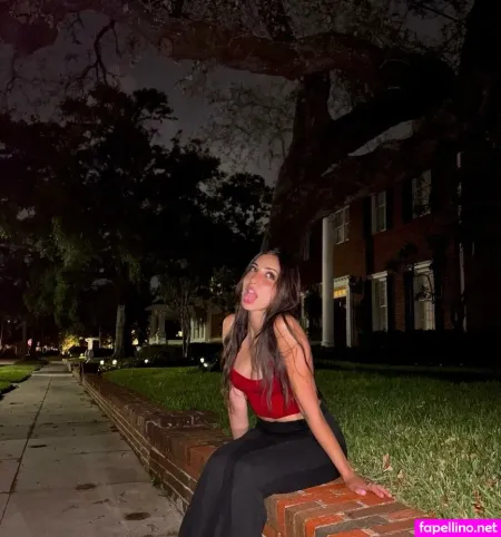 Zeena Madani OnlyFans Thumbnail #cOaDD4IC3U