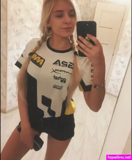 Zefirka A OnlyFans Thumbnail #bVZ2vzRfbq