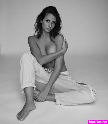 Zeina OnlyFans Thumbnail #VcKP0u1oCh