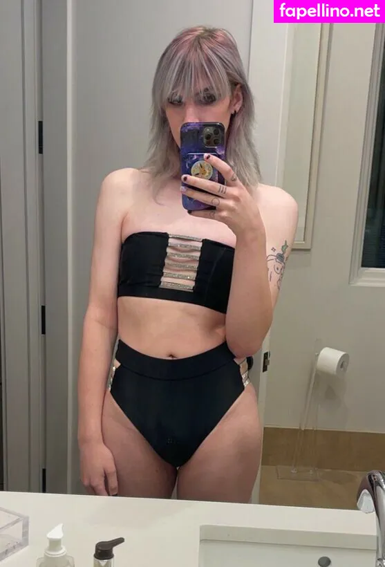 Zeldakos, zeldakos.irl, zeldakosnsfw Nude Leaked OnlyFans Photo #4U5atL7zeN