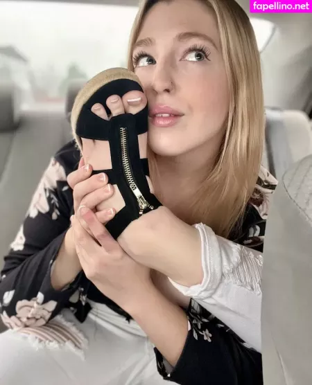 Zeldahyrule OnlyFans Thumbnail #CtJNkSOYOd