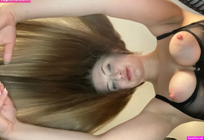 Zeldaslonghair2 OnlyFans Thumbnail #KVvpzAAUNd