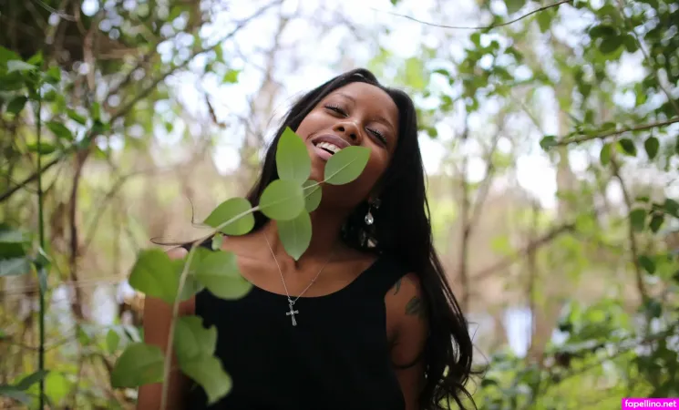 Zelenia 1 OnlyFans Thumbnail #2H4Rg8VE0z