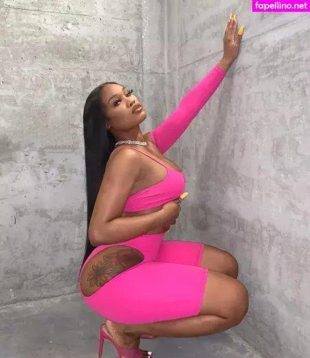 Zelie Timothy OnlyFans Thumbnail #5pwJCUtNm5