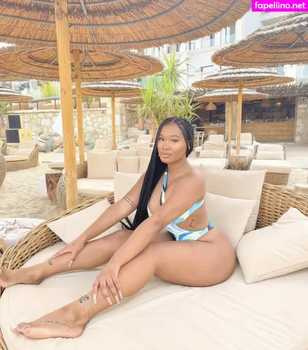 Zelie Timothy OnlyFans Thumbnail #ixXTlXA7cq