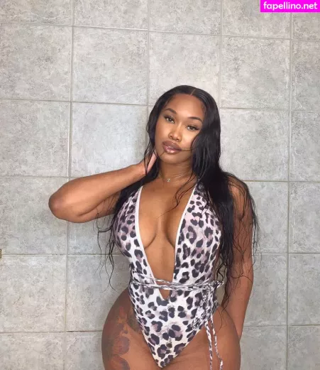 Zelie Timothy OnlyFans Thumbnail #sPJn1wBVfv