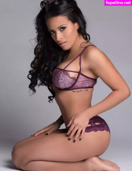 Zelina Vega OnlyFans Thumbnail #xUAL3McRUE
