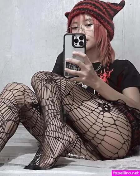 Zems3lling OnlyFans Thumbnail #2Buz5l1esn