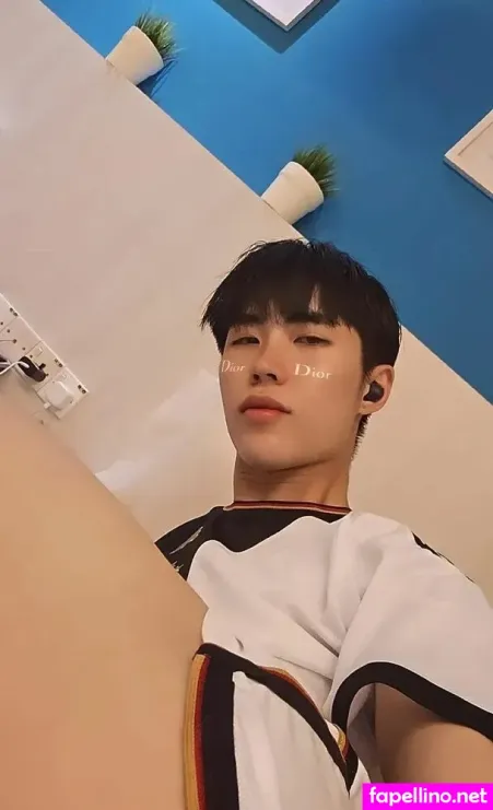 Zer0ne888 OnlyFans Thumbnail #D3SKEXkKwF