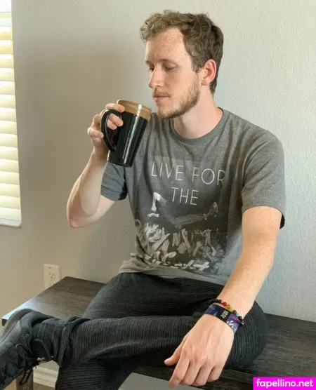 Zerostoneszerocrates Main Profile Photo