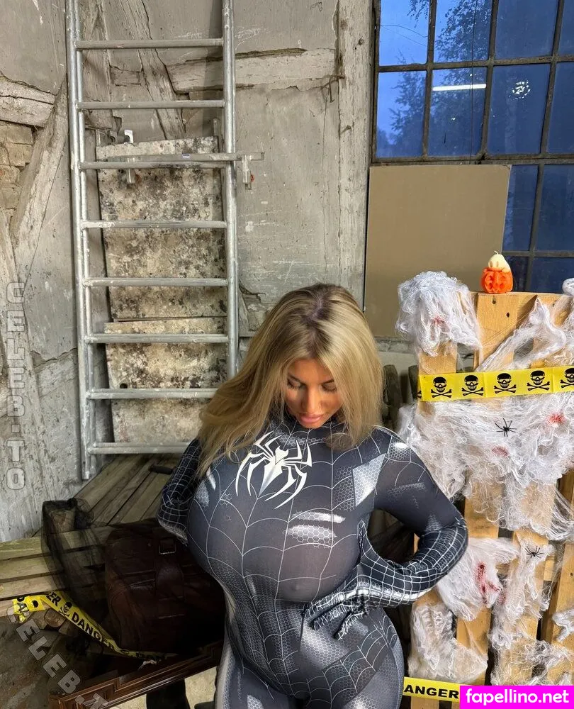 catwomanzeynep, zeynep.ak1, zeynep_akcm Nude Leaked OnlyFans Photo #5cbufohhRj