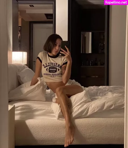 Zeynep Bastik OnlyFans Thumbnail #u4PMxr2Fri