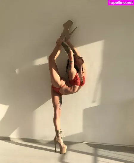 Zeynep Renda 1 OnlyFans Thumbnail #lQNgFBeItr