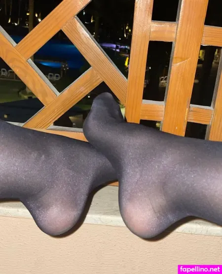 Zeynylons OnlyFans Thumbnail #dmkufxEdbh