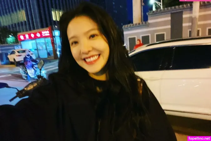 Zhang Ruonan OnlyFans Thumbnail #0PBgPOGosS