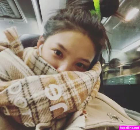 Zhang Ruonan OnlyFans Thumbnail #5HFbp5NUH5
