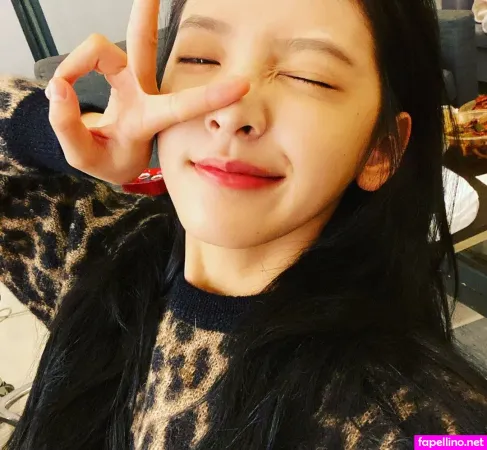 Zhang Ruonan OnlyFans Thumbnail #jRTYnvbOL8