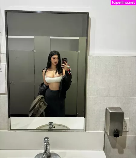 Zhang Xinmu OnlyFans Thumbnail #7aKWmc9xNZ
