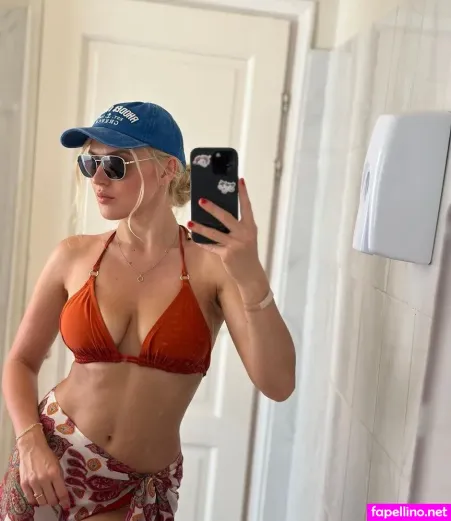 Zhanna Mioch OnlyFans Thumbnail #DDfgej4dXj
