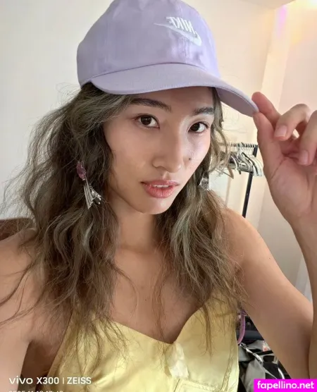 Zheng Qinwen OnlyFans Thumbnail #se3Ln3Ye91