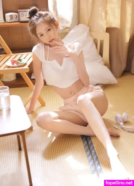 Zhou Tong Tong OnlyFans Thumbnail #wIUDs9xbB2