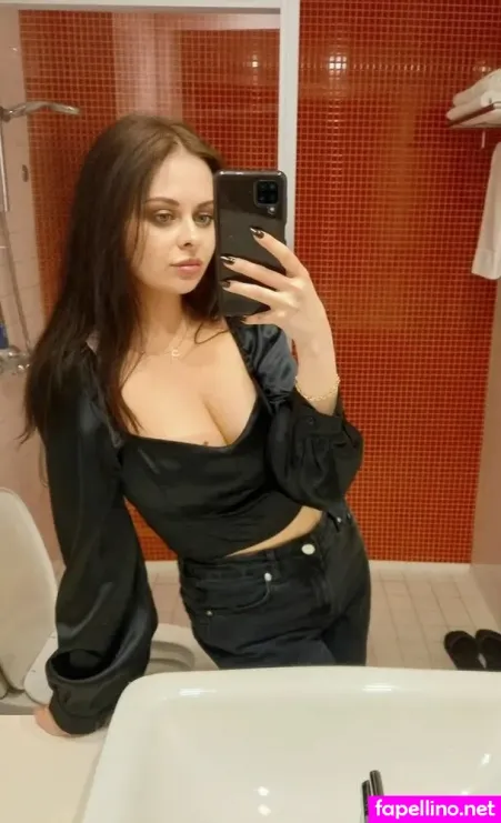 Zhukovachris OnlyFans Thumbnail #I3yPtfv7ZT