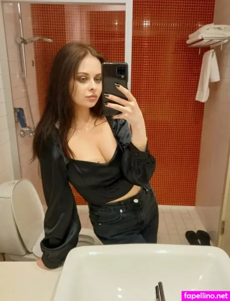 Zhukovachris OnlyFans Thumbnail #c91GNG5WwX