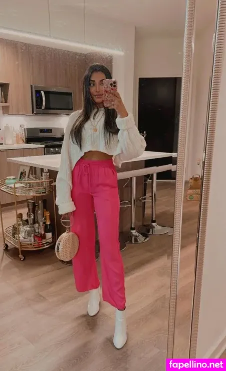 Zia Natasha Lehman OnlyFans Thumbnail #CLd2Rcp62T