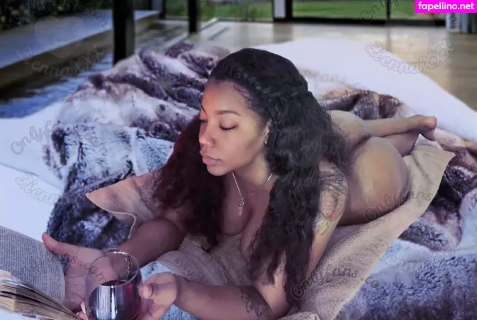 Ziennaxxx OnlyFans Thumbnail #3FGcpUWNcO