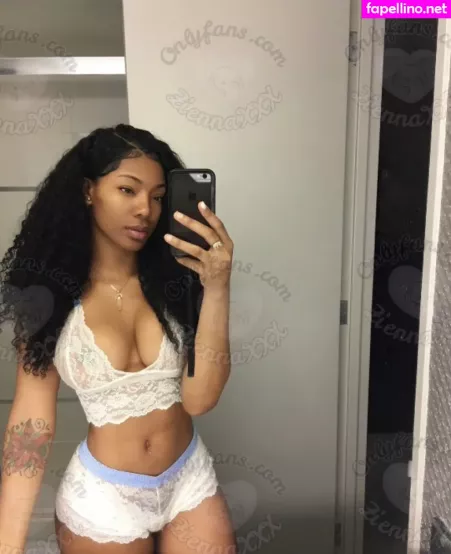 Ziennaxxx OnlyFans Thumbnail #A4OFQMlYLt