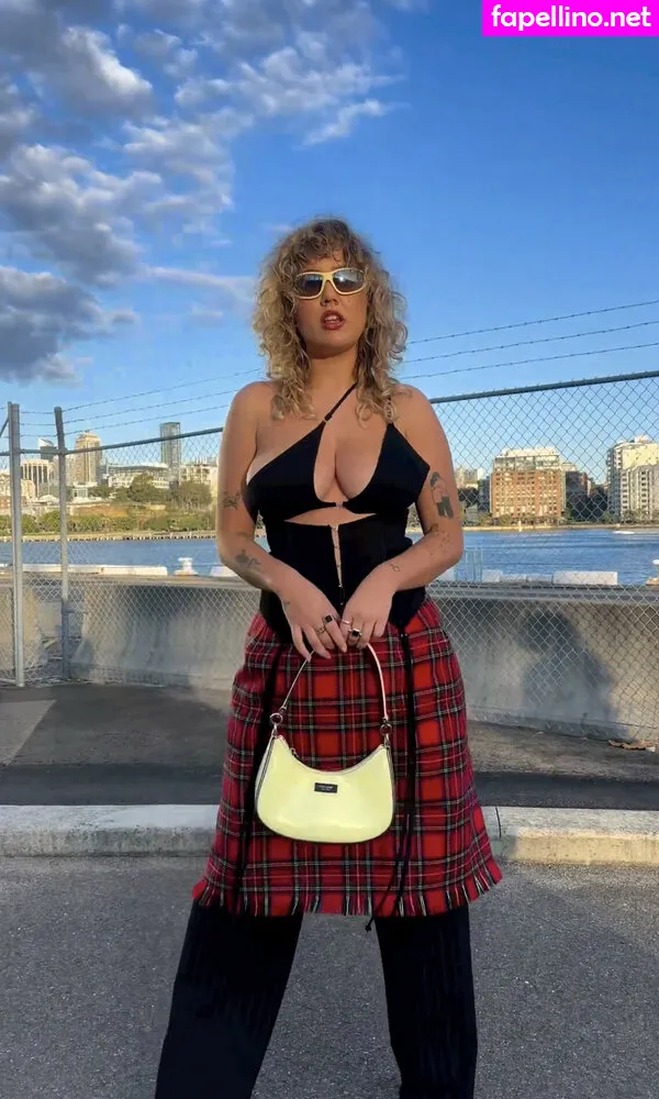 Carmen Azzopardi, zignast420, zigs_mom Nude Leaked OnlyFans Photo #AsykMjGI04