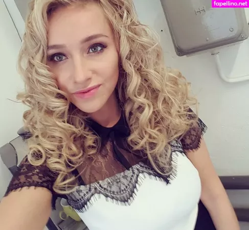 Zimra Geurts OnlyFans Thumbnail #GI8rjL1YzH