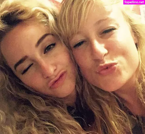 Zimra Geurts OnlyFans Thumbnail #oMBM0AhMBO