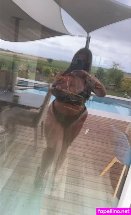 Zina Gh OnlyFans Thumbnail #LRCFfbj1Ns