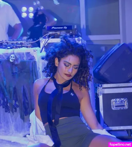 Zineb Bouzoubaa OnlyFans Thumbnail #0L5yFx0X1I