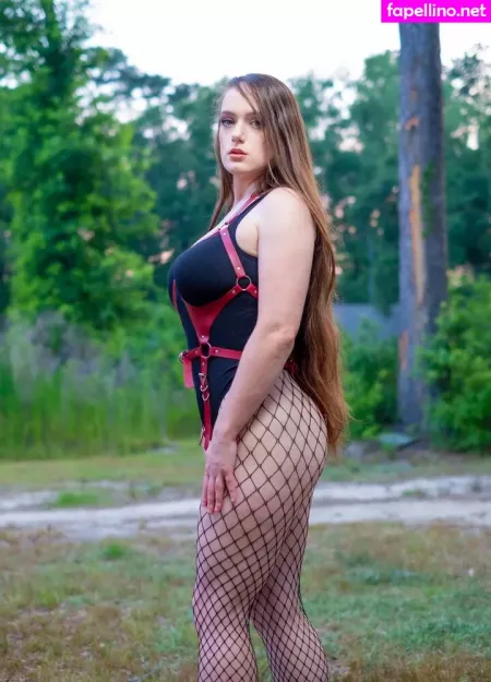 Zinnia Lennox OnlyFans Thumbnail #uVbRnU4byR