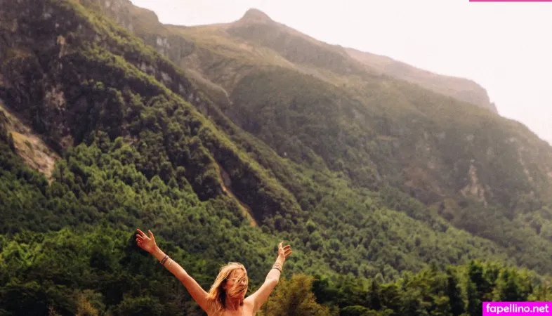 Zippora Seven OnlyFans Thumbnail #ooO5ckigBc