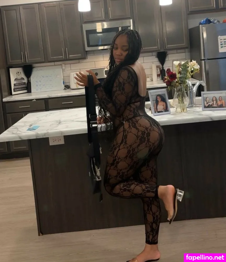 ari_kari20, zirocxo Nude Leaked OnlyFans Photo #h0pHfEKsUm