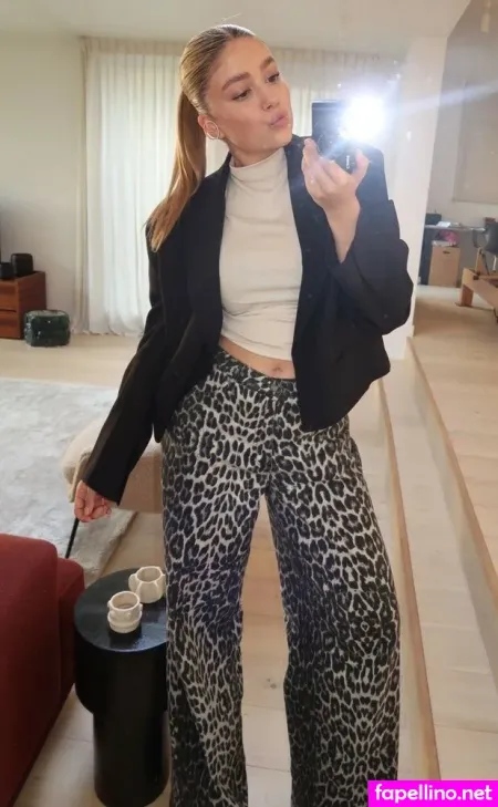 Zita Wauters OnlyFans Thumbnail #EoakjMHkKA