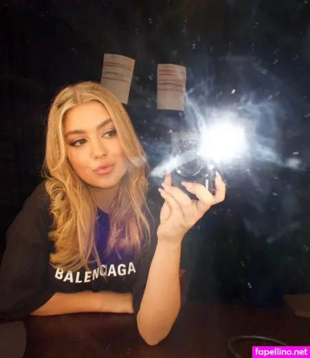 Zita Wauters OnlyFans Thumbnail #FVH7Z5hU3K