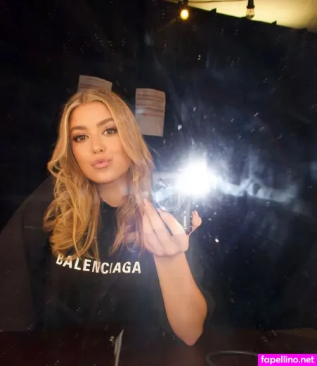 Zita Wauters OnlyFans Thumbnail #OXEKkrQcRT