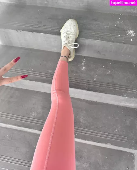 Zmeixio OnlyFans Thumbnail #XmsrmpFyHu