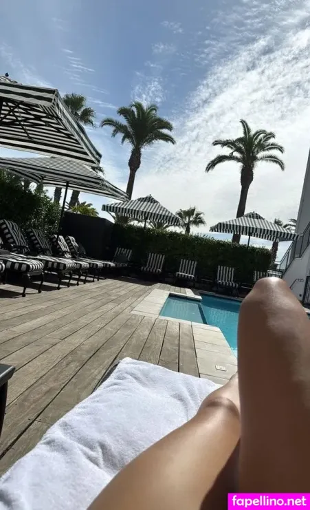 Znefer OnlyFans Thumbnail #HgcIHure9X