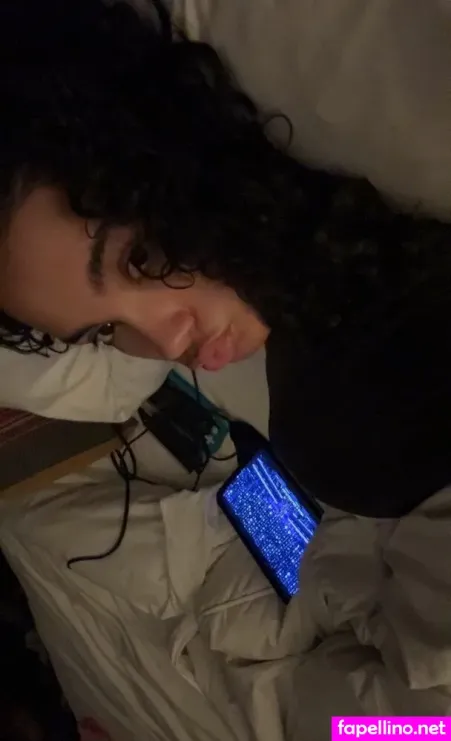 Znefer OnlyFans Thumbnail #autMQg1g4D