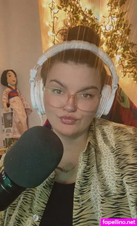 Zo Watch OnlyFans Thumbnail #9JLH5e2fdu