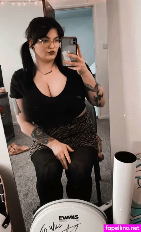 Zo Watch OnlyFans Thumbnail #uUz1HicKKn