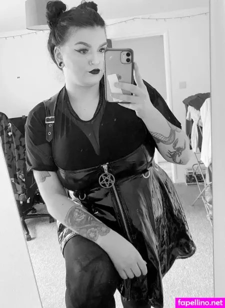 Zo Watch OnlyFans Thumbnail #xCpeXsA1Ew