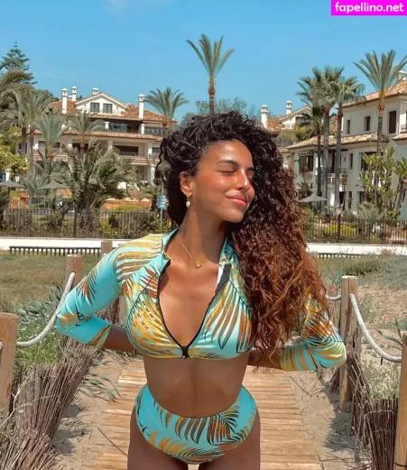 Zoe Bayona OnlyFans Thumbnail #J2xcVftG7h