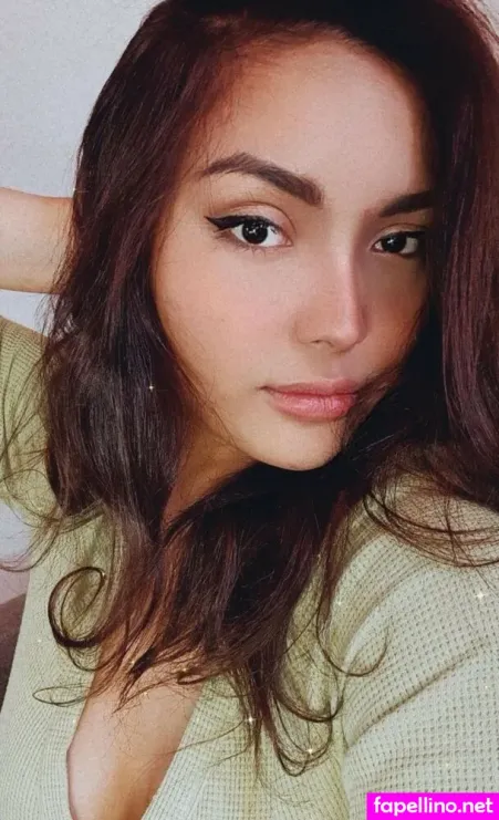 Zoe Bernardo Santiago OnlyFans Thumbnail #HvskJcl21N